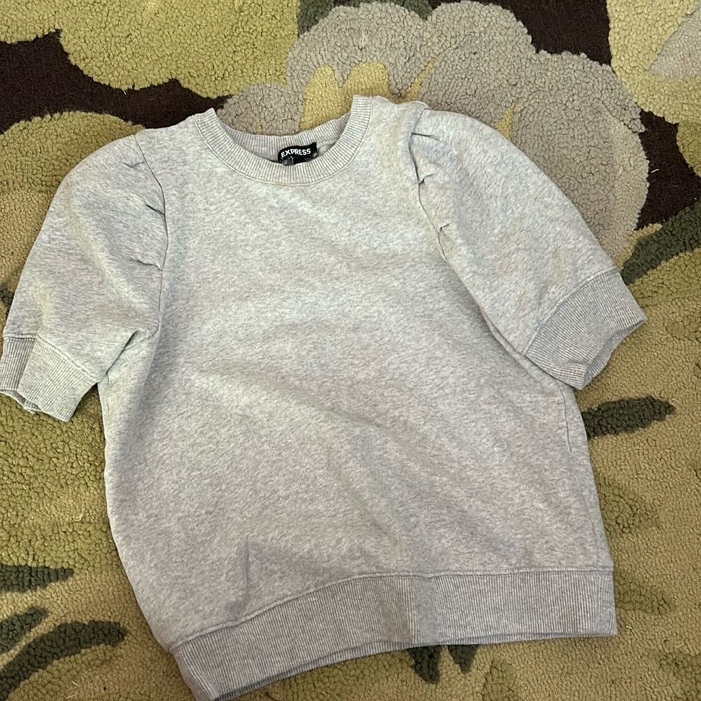 Adorable short sleeve sweat shirt from Express